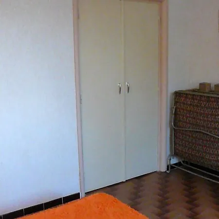 Διαμέρισμα Location Dans Un Mas Avec Piscine Et Parking *